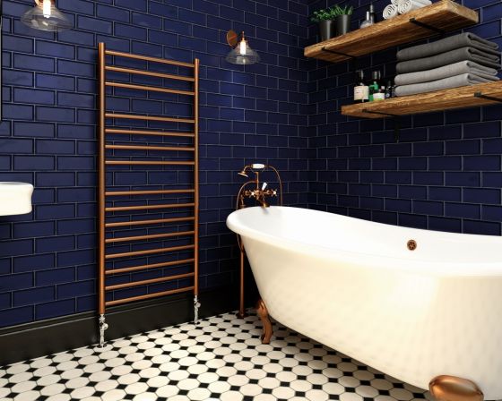 Capa stainless steel towel rail in copper lacquer